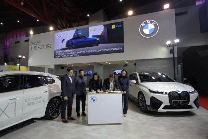 kolaborasi BMW dan PLN